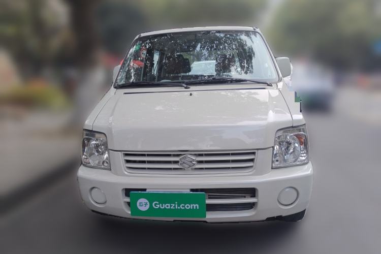 Used Suzuki Wagon R 2013 Venture Edition 1.0L Manual - Practical Model 3 Front