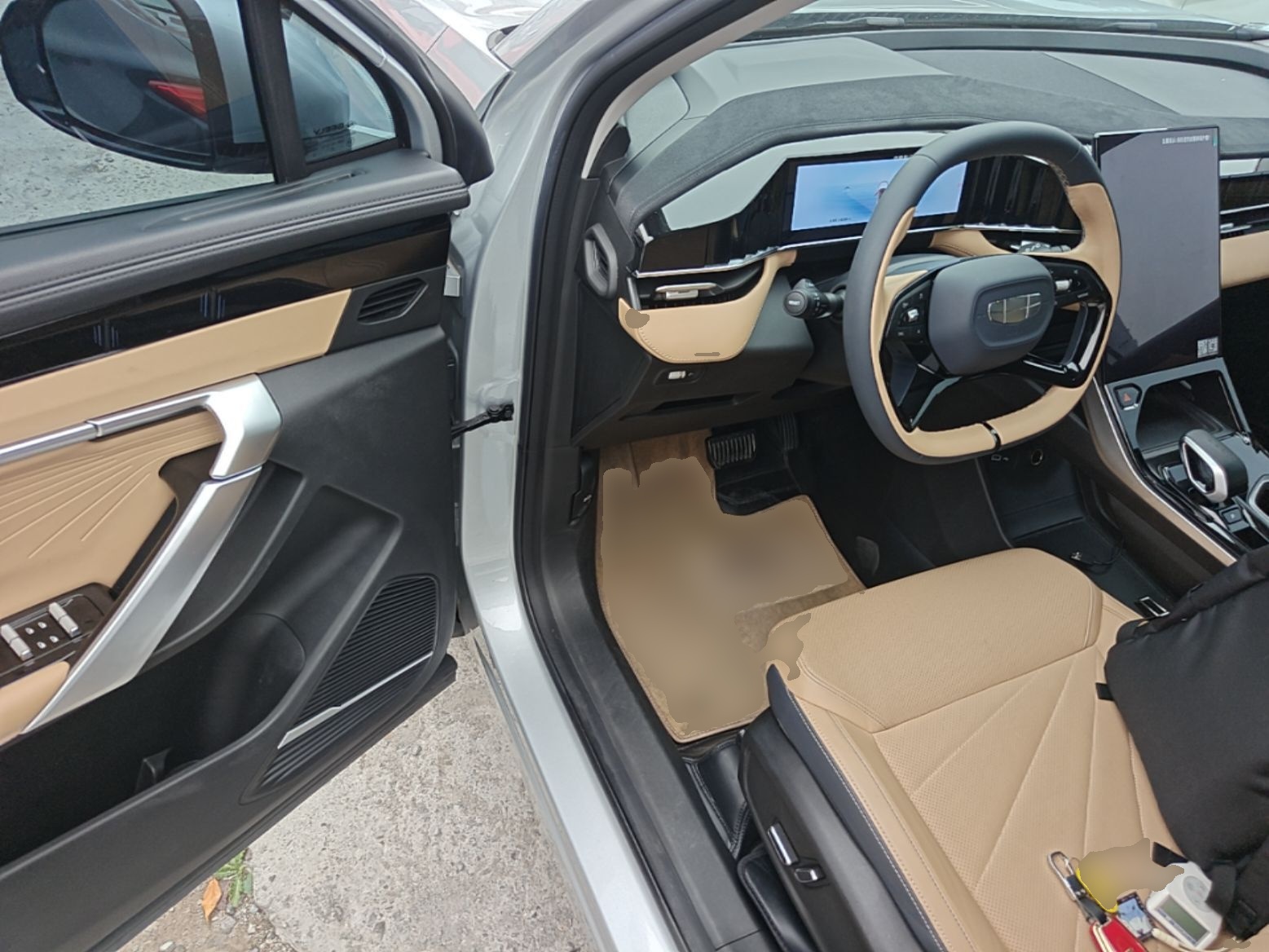 Geely Auto FX11 2023 1.5TD DCT Prestige Edition — снимка 18