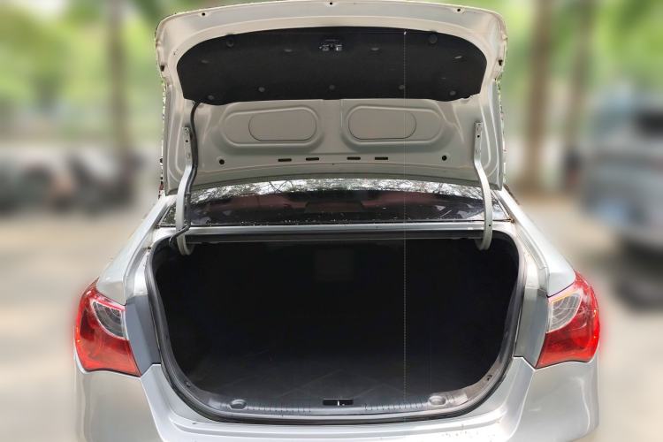 Used Hyundai Celesta 2011 1.6L Automatic Luxury Version
