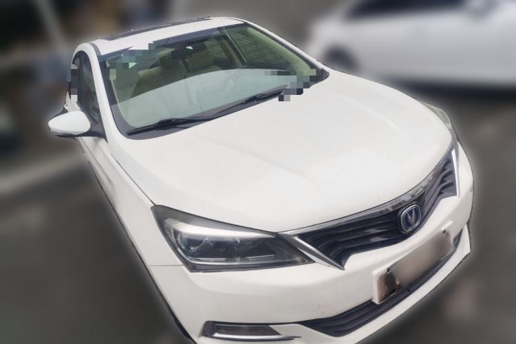 Used CHANGAN Alsvin V7 2015 1.6L Manual Enjoyment Model China IV Standard Front Right 45 Deg