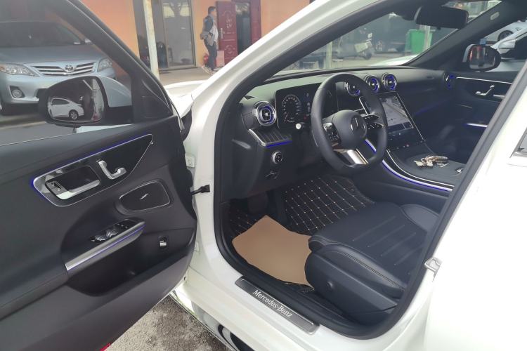 Used Mercedes-Benz C-Class 2024 Second Facelift C 260 L Sport Edition Driver Seat