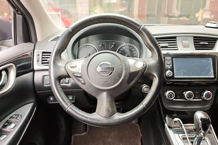 Used Nissan Sylphy 2018 1.6XV CVT Deluxe Edition Steering Wheel