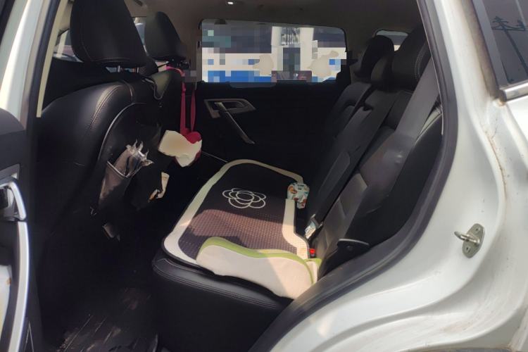 Used Geely Auto Emgrand X7 Sport 2016 1.8TD Automatic ZhiShang Model Left Rear Seat