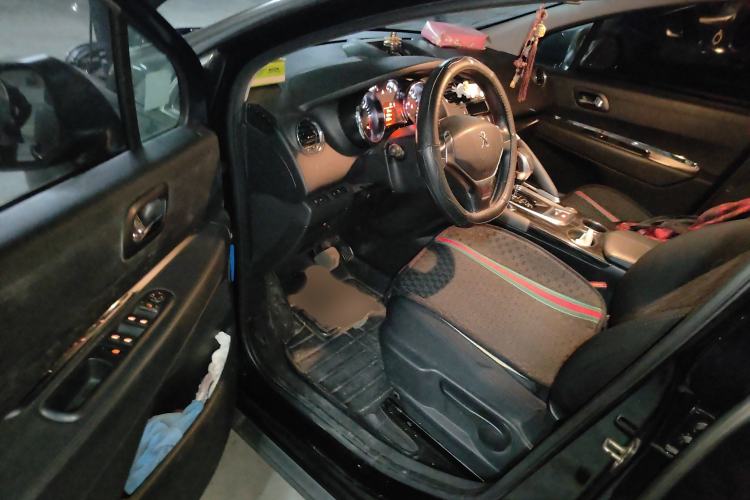 Used Peugeot 3008 2015 2.0L Automatic Classic Edition