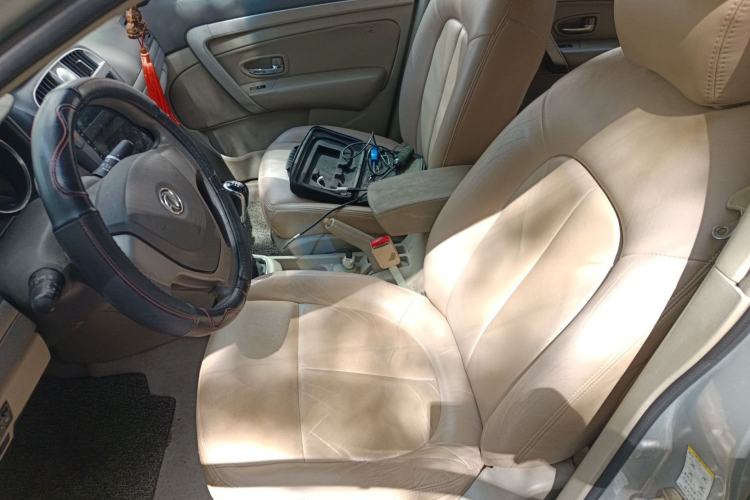 Used Dongfeng Aeolus A60 2014 1.6L Manual Luxury Model
