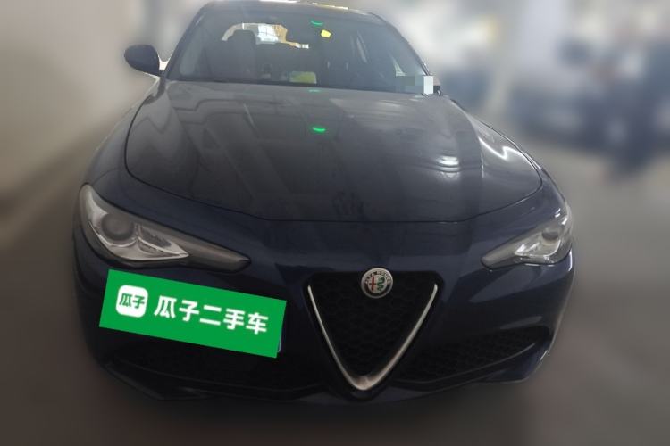 Used Alfa Romeo Giulia 2017 2.0T 200HP Luxury Edition