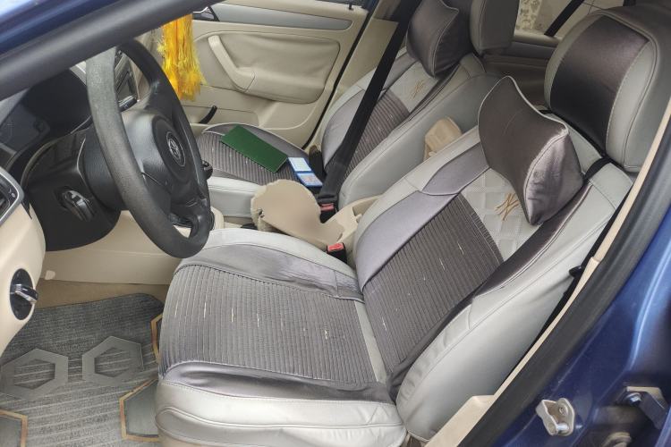 Used Volkswagen Bora 2011 1.6L Manual Fashion Edition
