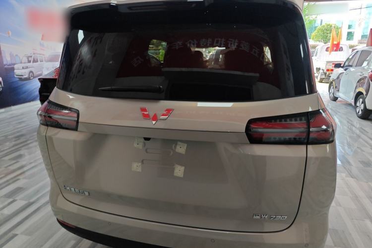 Used Wuling Starlight 730 2025 Model Plug-in Hybrid 125km Luxury Edition Rear