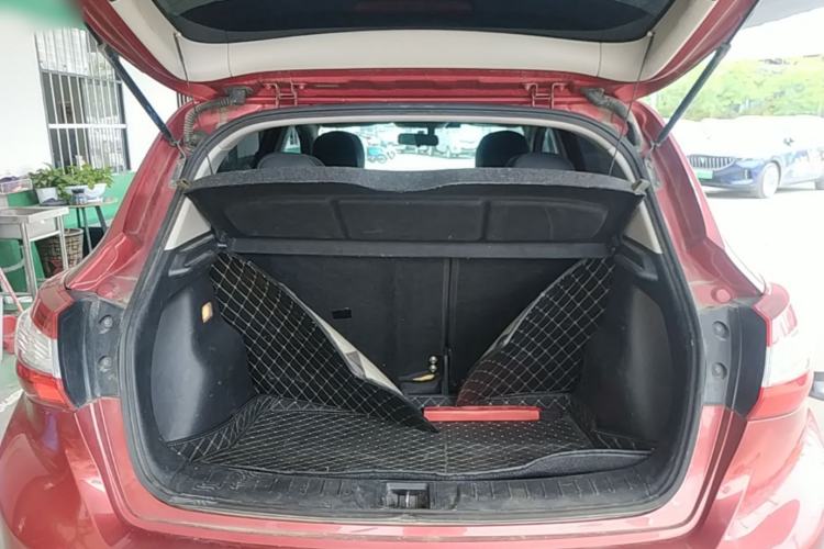 Used Nissan Tiida 2019 1.6L CVT Cool Edition China VI Standard Trunk