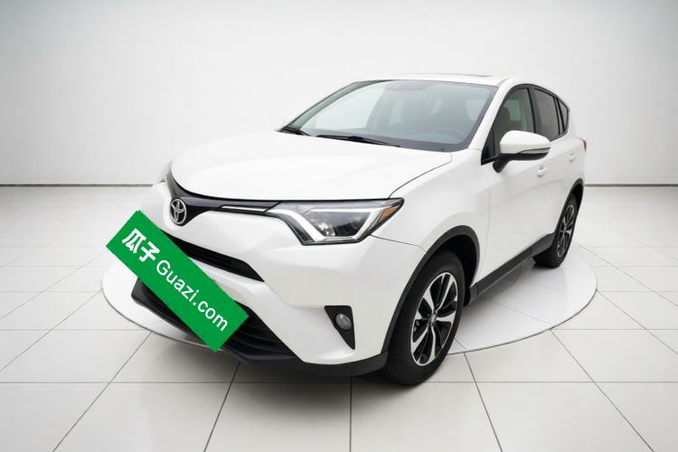 Used Toyota RAV4 2018 2.0L CVT Two-Wheel Drive Fashion X Edition