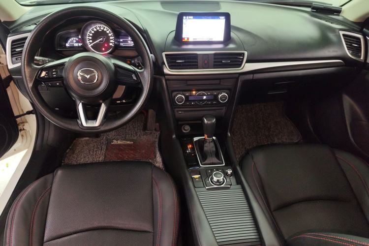 Used Mazda 3 Axela 2019 Cloud-Controlled Sedan 1.5L Automatic Luxury Model China VI Standard Center Console