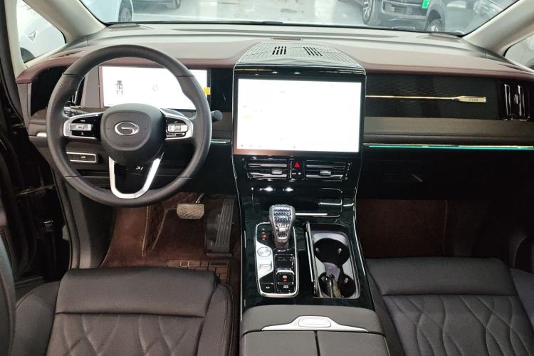 Used GAC Trumpchi M8 2024 Master Series 400T Ultimate Edition Center Console