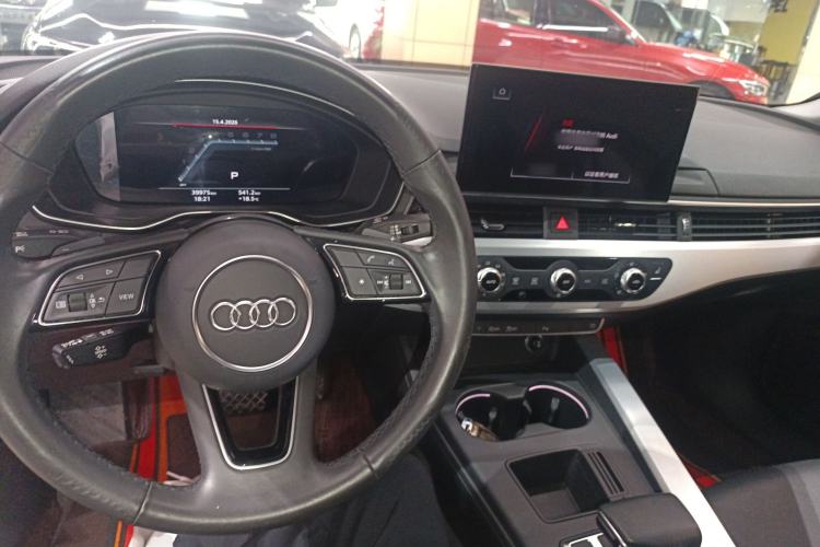 Used Audi A4L 2022 40 TFSI Fashion Dynamic Model Center Console