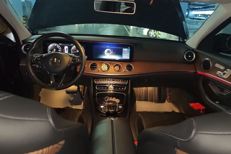 Used Mercedes-Benz E-Class 2016 E 300 L Stylish Model
