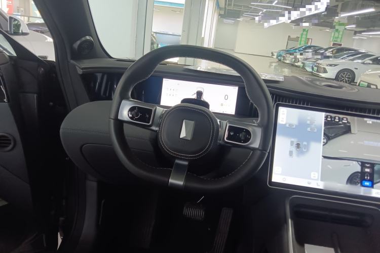 Used Avatr 11 2025 Ultra Extended-Range Edition