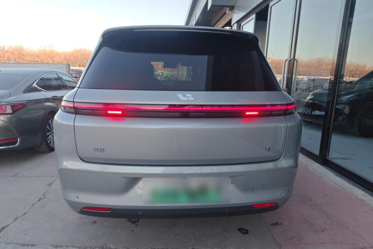 Used Li Auto L8 2023 Pro Model
