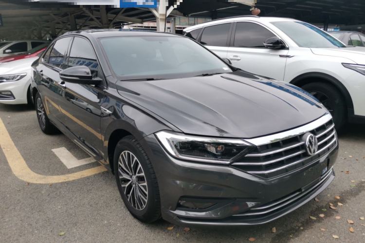 Used Volkswagen Sagitar 2021 280TSI DSG Comfort Connect Edition Front Right 45 Deg