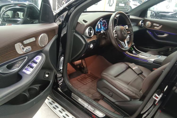 Used Mercedes-Benz GLC 2022 Refreshed GLC 300 L 4MATIC Dynamic Edition Prestige Version Driver Seat