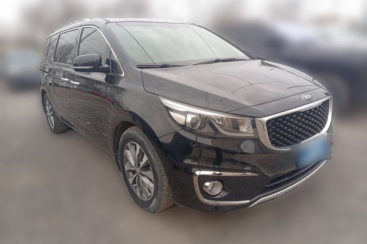 Used Kia Carnival 2015 2.2T Luxury Edition China IV Front Right 45 Deg