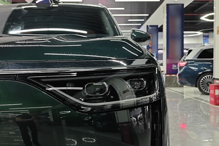 Used Hima AITO M8 2025 Extended-Range Ultra Version 53.4 kWh 6-Seater Edition Left Front Headlight