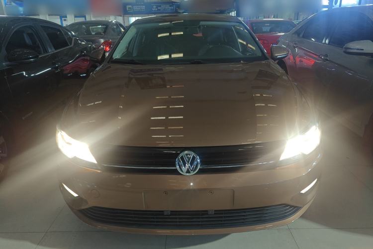 Used Volkswagen Lamando 2015 230TSI DSG Fashion Edition Front