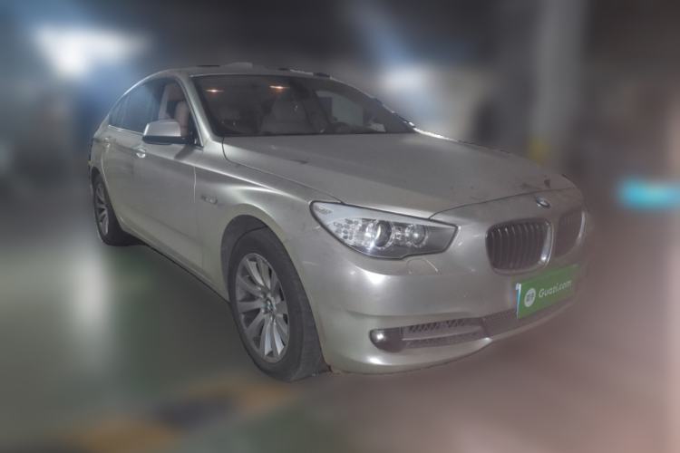 Used BMW 5 Series GT 2010 535i Leading Model Front Right 45 Deg