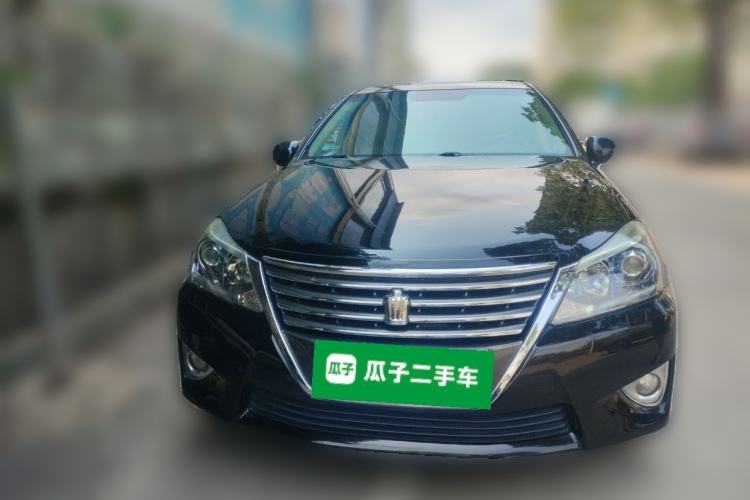 Used Toyota Crown 2012 2.5L Royal Front