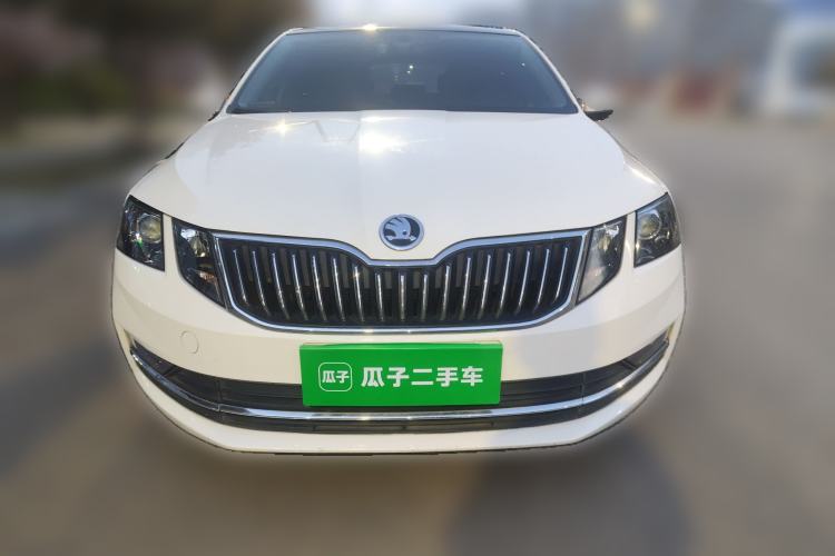 Used Skoda Octavia 2018 1.6L Automatic Luxury Edition
