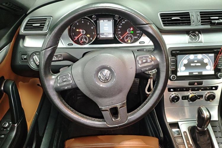 Used Volkswagen FAW-Volkswagen CC 2013 2.0 TSI Luxury Model Steering Wheel