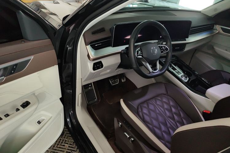 Used Volkswagen Tavendor 2023 380TSI Four-Wheel Drive R-Line Cruise Edition