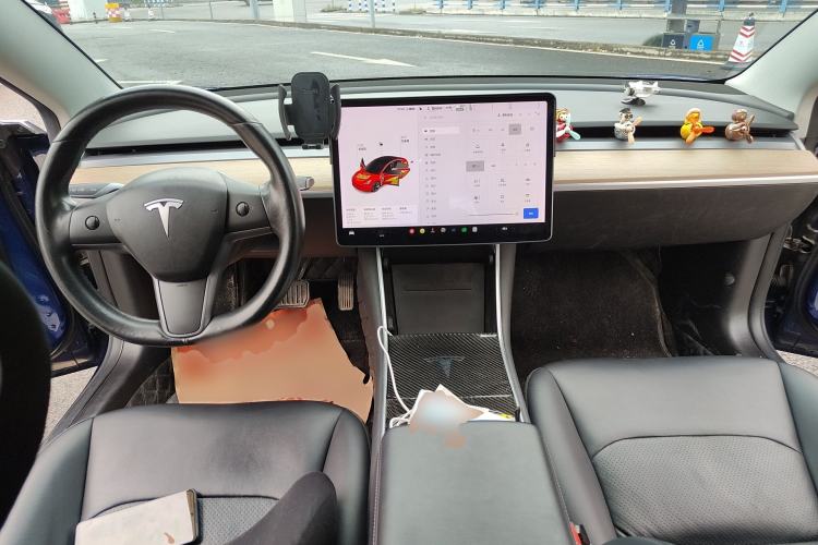 Used Tesla Model 3 2019 Long-Range Rear-Wheel-Drive Version Center Console