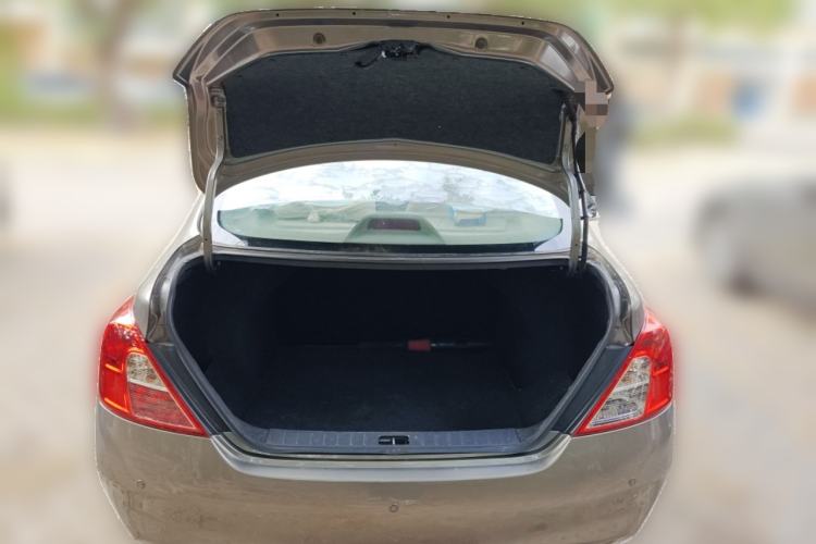 Used Nissan Sunny 2011 1.5XE CVT Comfort Edition Trunk