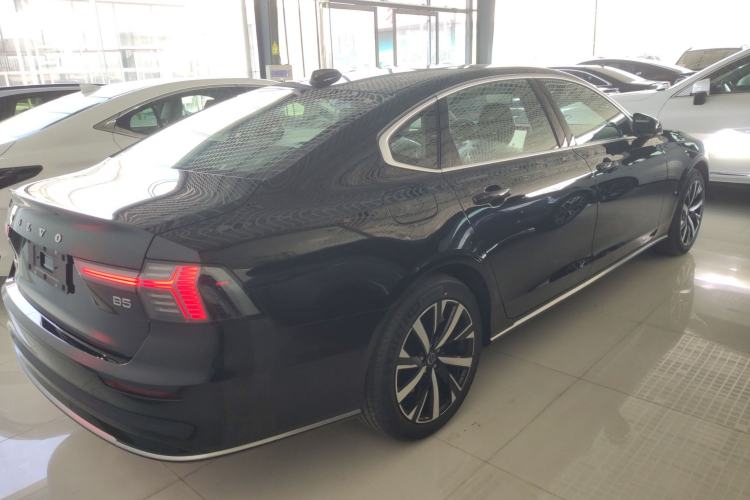 Used Volvo S90 2026 B5 Zhiyi Luxury Edition