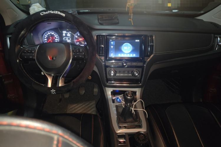 Used Roewe RX5 2016 20T Two-Wheel Drive Manual Flagship Edition
