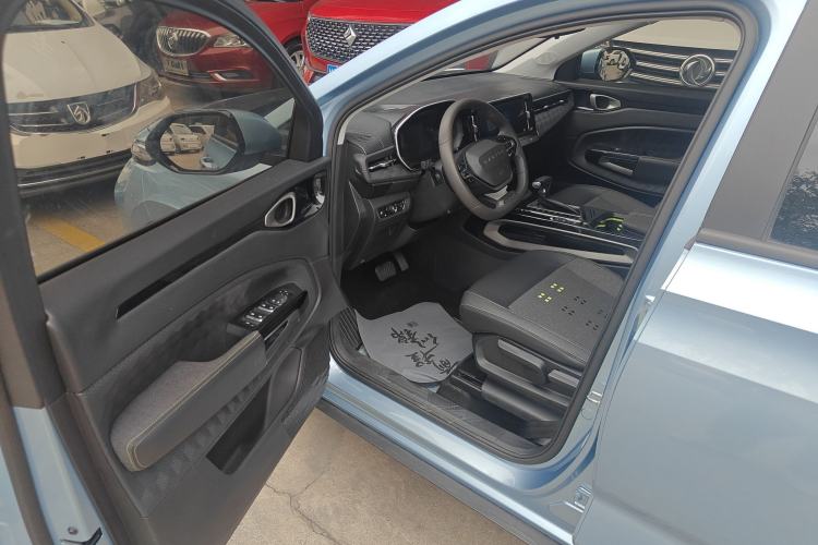 Used Baojun RM-5 2019 1.5T CVT Elite Version with 24-Hour Online Service 6 Seats
