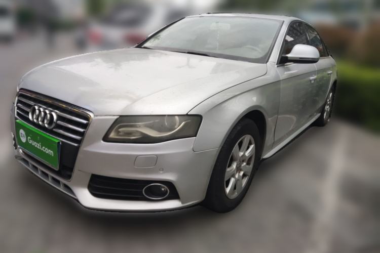 Used Audi A4L 2012 2.0 TFSI automatic Comfort trim level