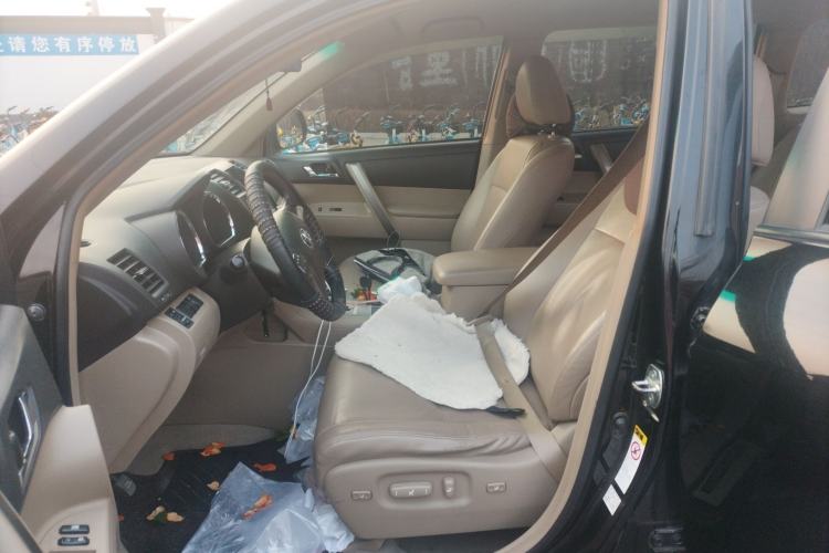 Used Toyota Highlander 2011 2.7L Two-Wheel Drive 5-Seater Sport Edition
