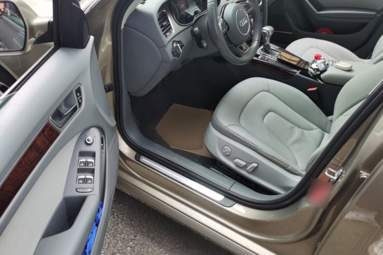 Used Audi A4L 2013 35 TFSI Automatic Comfort Model Driver Seat