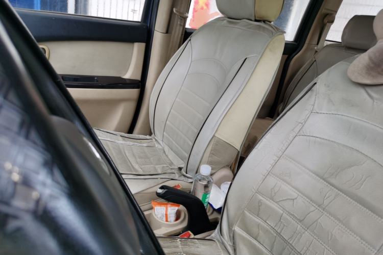 Used CHANGAN KAICHENG Ounuo S 2012 1.5L Elite Version
