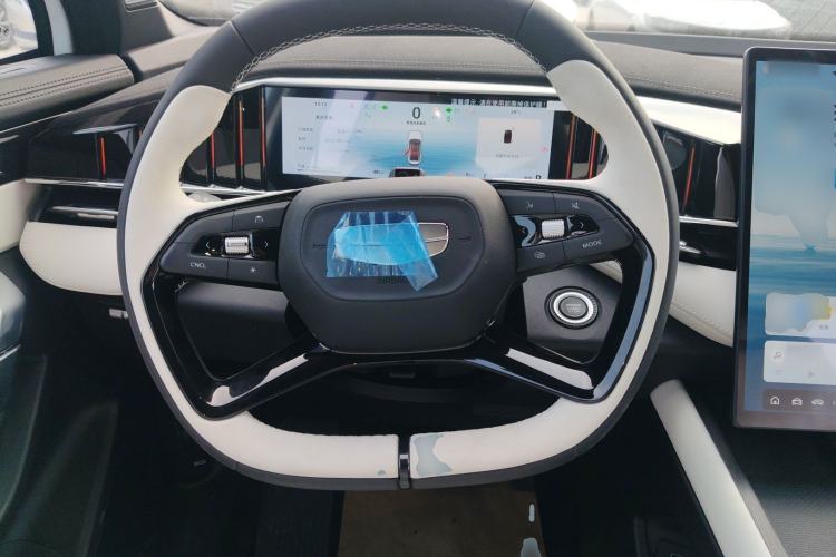 Used Geely Auto FX11 2024 2.0TD DCT Intelligent Driving Version Steering Wheel