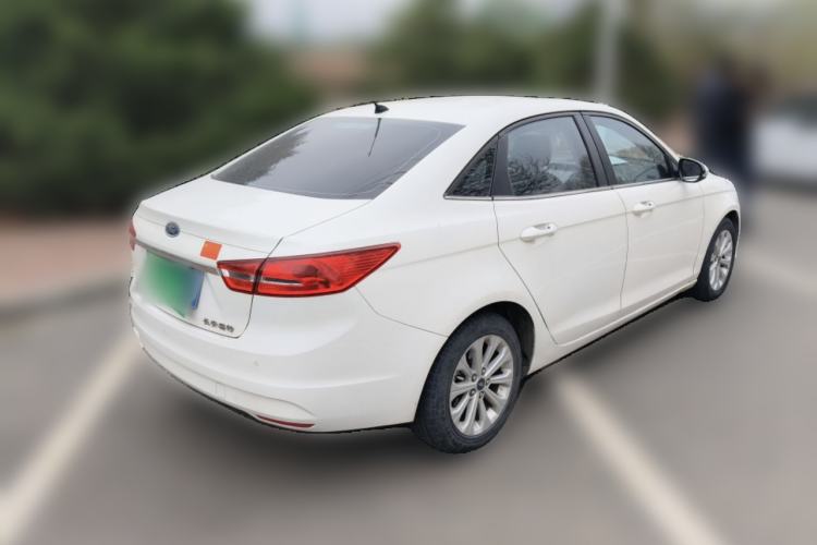 Used Ford Escort 2015 1.5L Automatic Fashion Model Rear Right 45 Deg