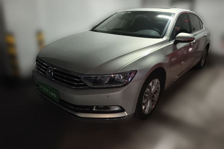 Used Volkswagen Magotan 2017 330TSI DSG Luxury Model