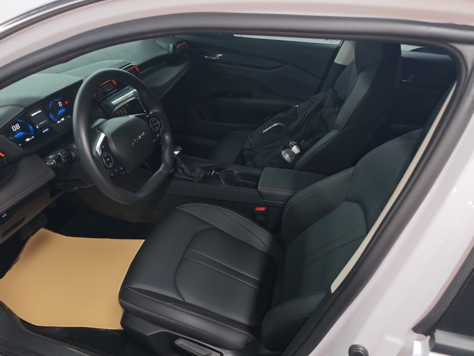 Dongfeng Aeolus Yixuan 2024 1.5L Automatic JingSu Edition — снимка 17