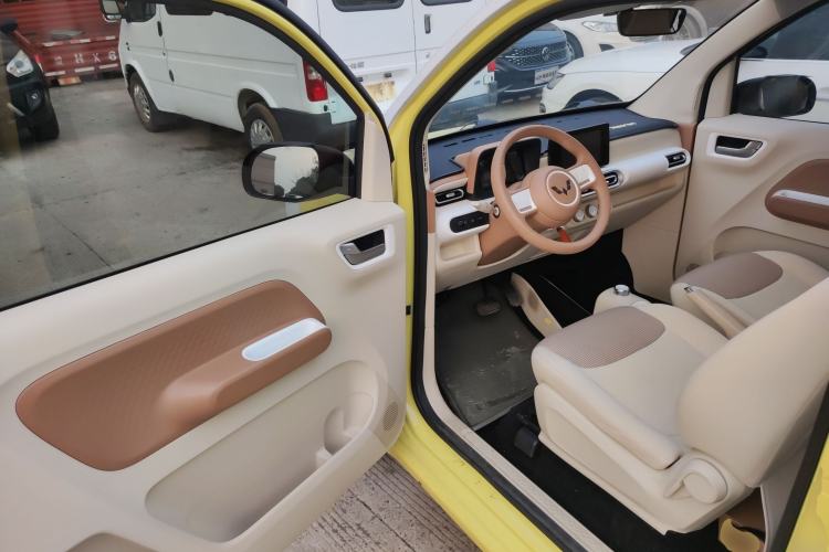 Used Wuling Hongguang MINIEV 2024 3rd Generation 215km Advanced Version Driver Seat