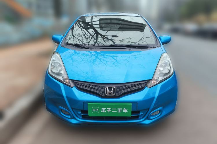 Used Honda Fit 2011 1.3L automatic comfort version
