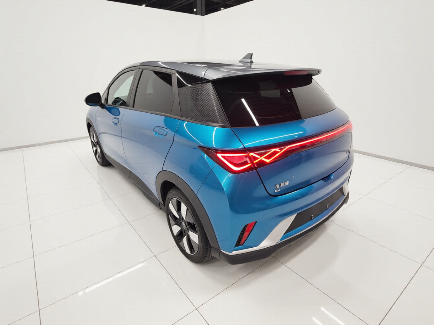 BYD Dolphin 2021 401km Knight Edition — снимка 4