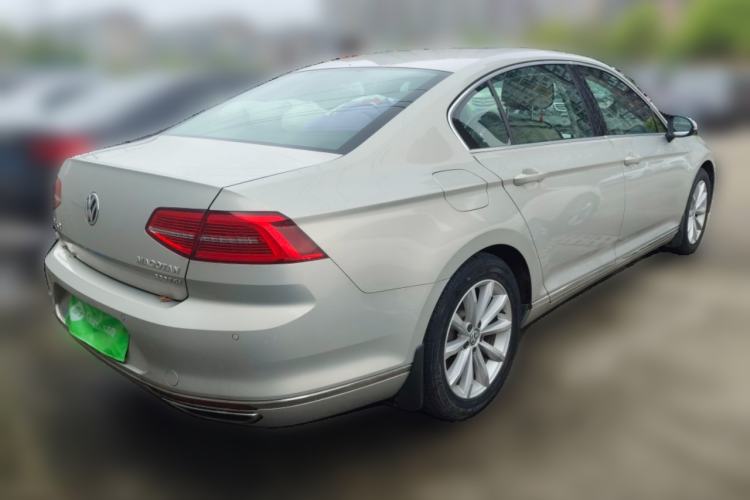 Used Volkswagen Magotan 2019 330TSI DSG Leading Edition China V Standard Rear Right 45 Deg