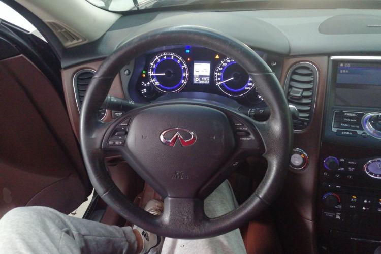 Used Infiniti QX50 2013 2.5L 4x4 Elegant Edition