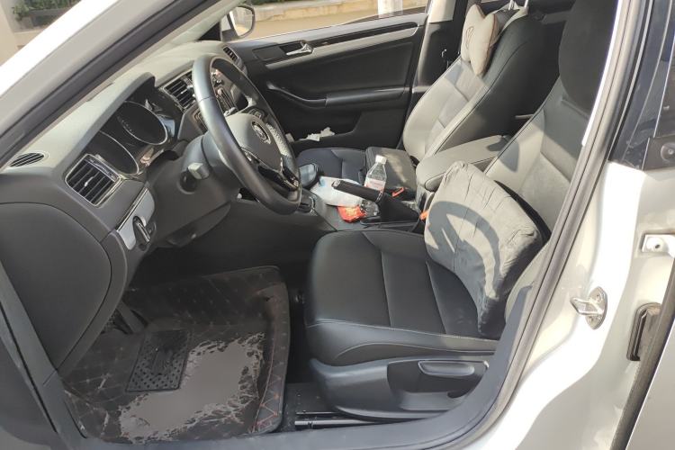 Used Volkswagen Sagitar 2018 1.6L Automatic Comfort Model Left Front Seat