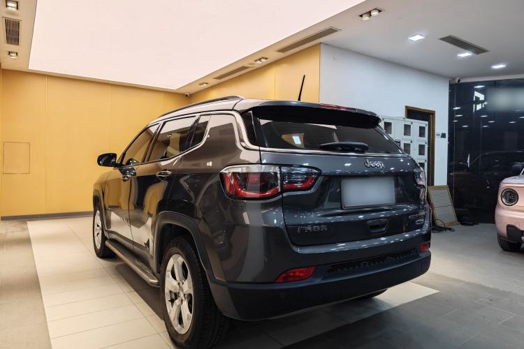 Used Jeep Compass 2017 200T Automatic Family Edition
